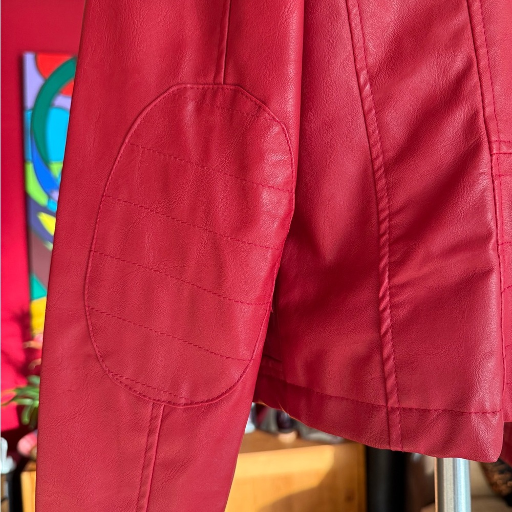 Red Jacket - Picture 5 of 5
